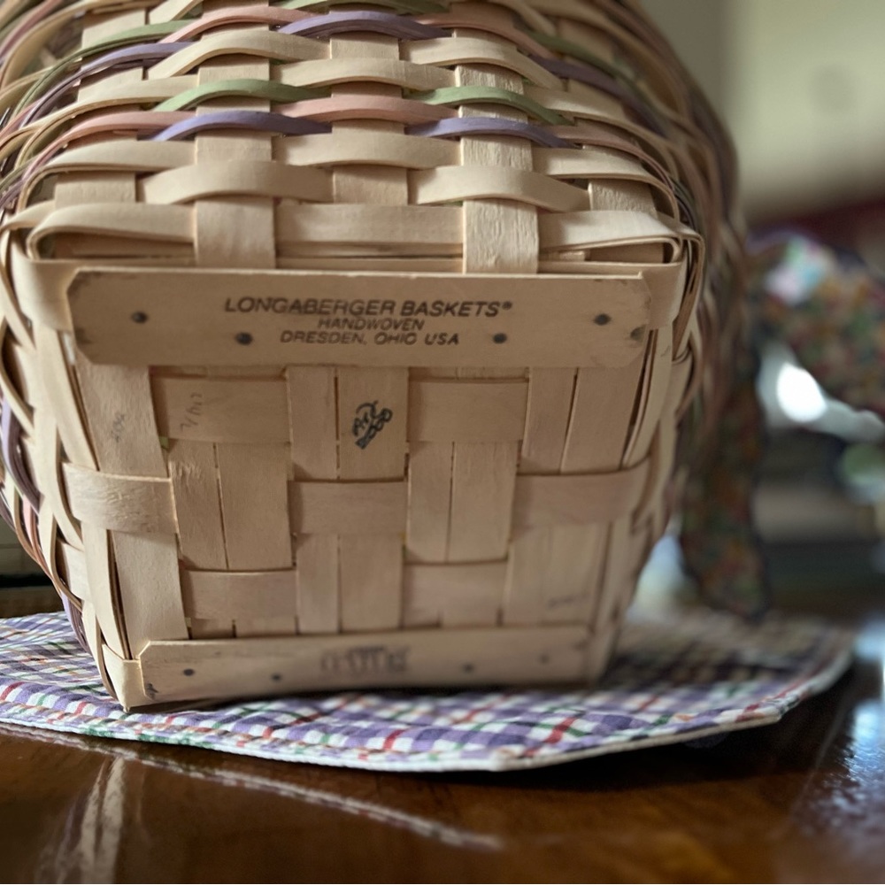 Longaberger 2000 Easter Basket - Picture 14 of 15